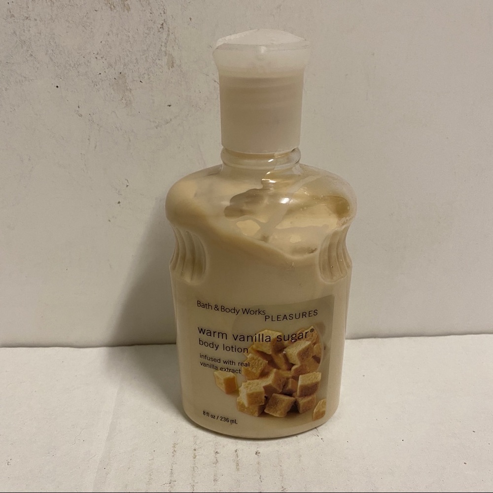 Bath Body Works Pleasures Warm Vanilla Body Lotion